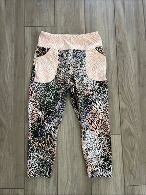 Nanette Lepore Play Mixed Animal Print Cropped Yoga Leggings Size